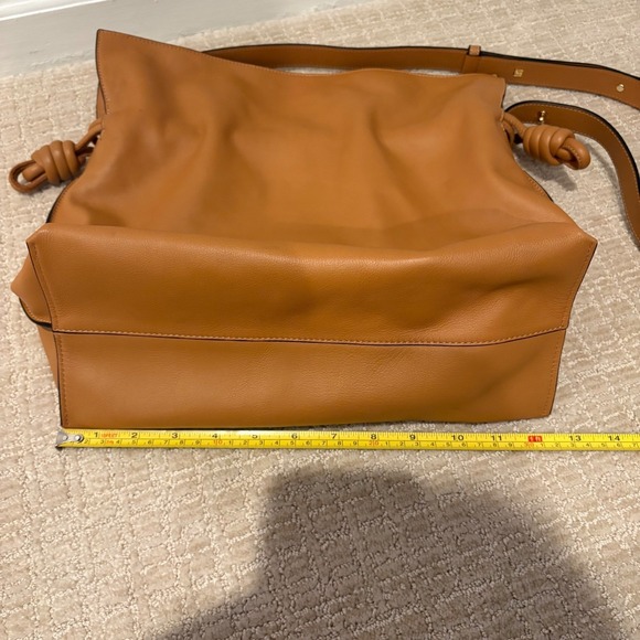 LOEWE Medium Flamenco Clutch Shoulder Bag Nappa Calfskin Leather Tan‎ Brown - Picture 13 of 16